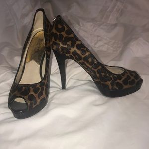 Michael Kors size 7 leopard print calf fur heels
